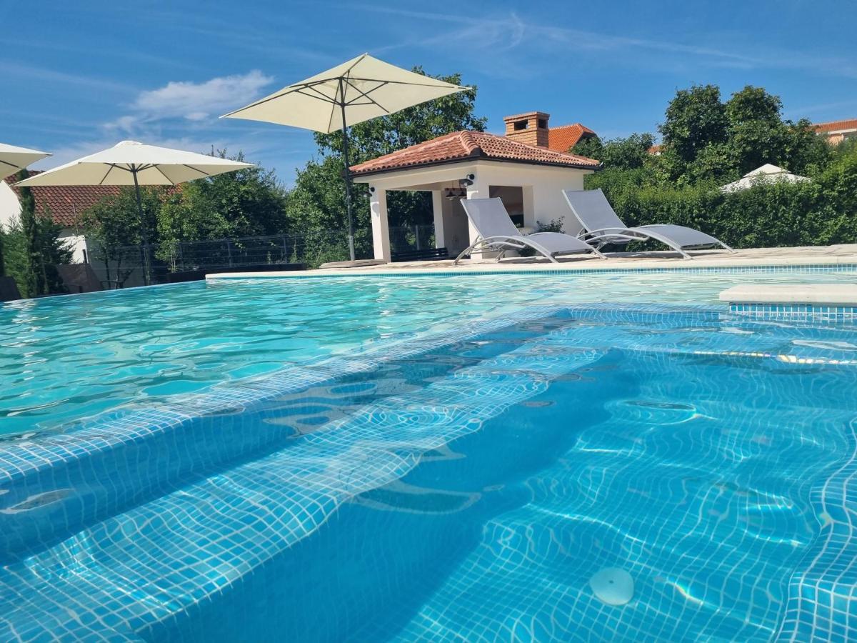 Villa Lukas Сукошан Экстерьер фото