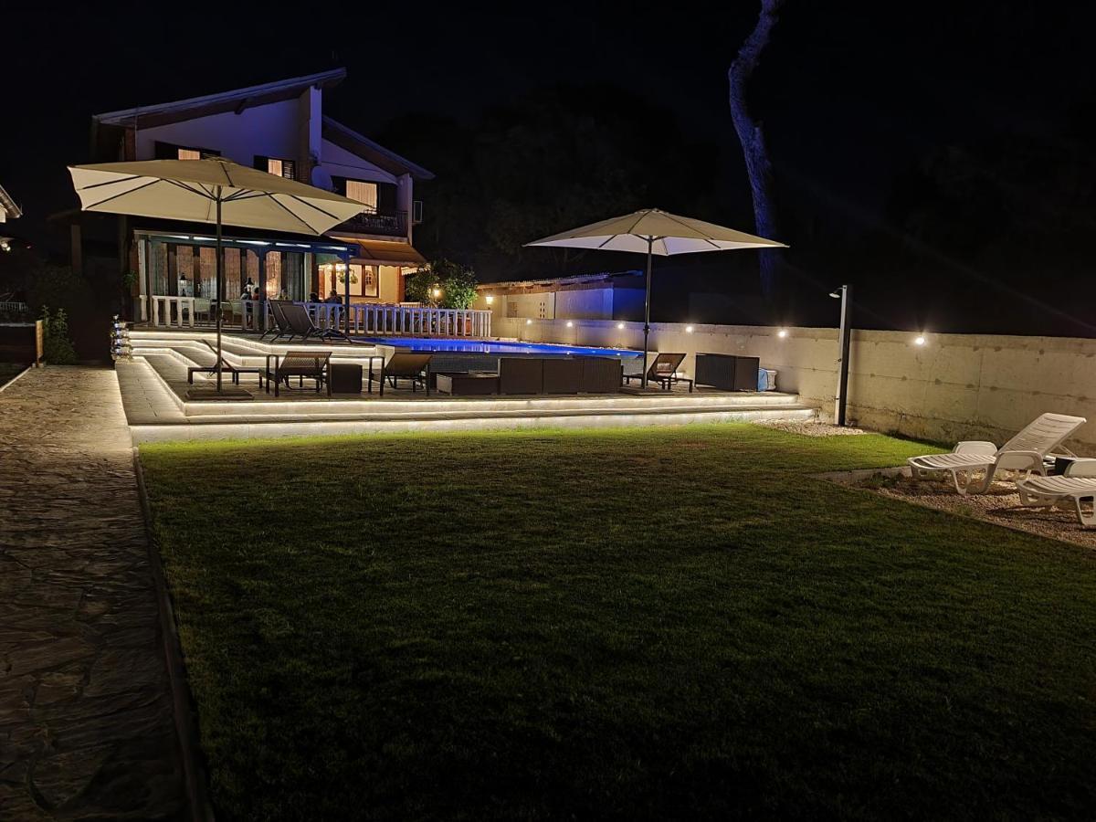 Villa Lukas Сукошан Экстерьер фото